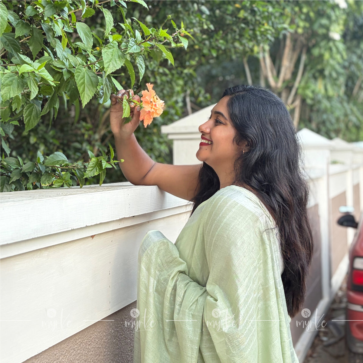 Pastel Mint Green Slub Cotton Linen Saree