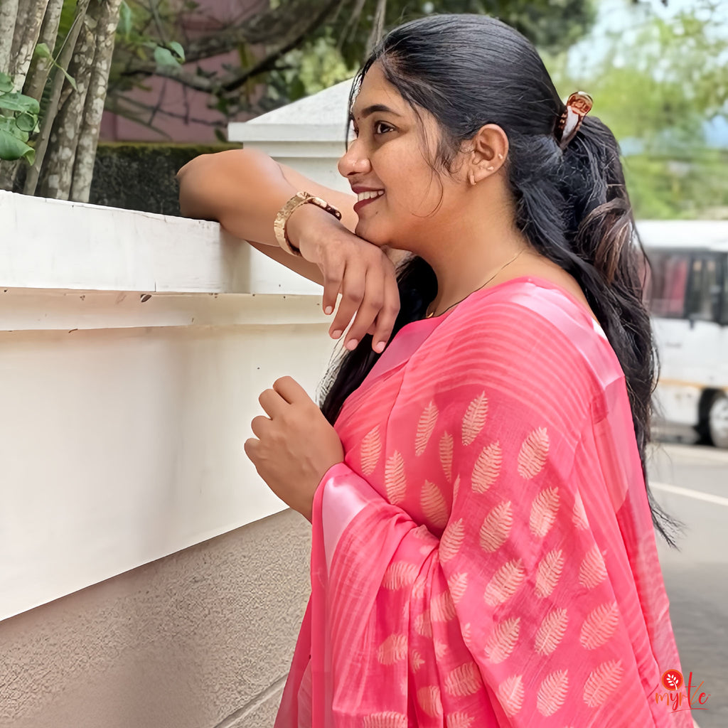 Elegant Pink Linen Saree with Zari Border